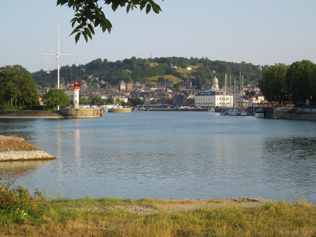 Appartement Du Port De Honfleur Zimmer foto