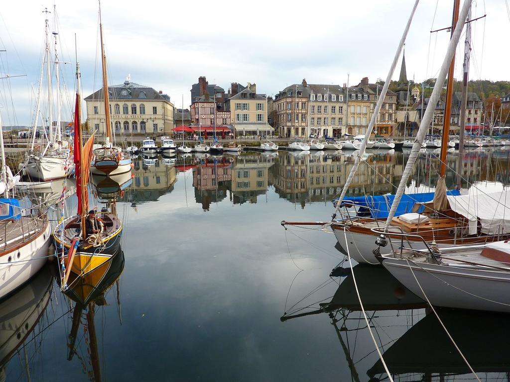 Appartement Du Port De Honfleur Exterior foto