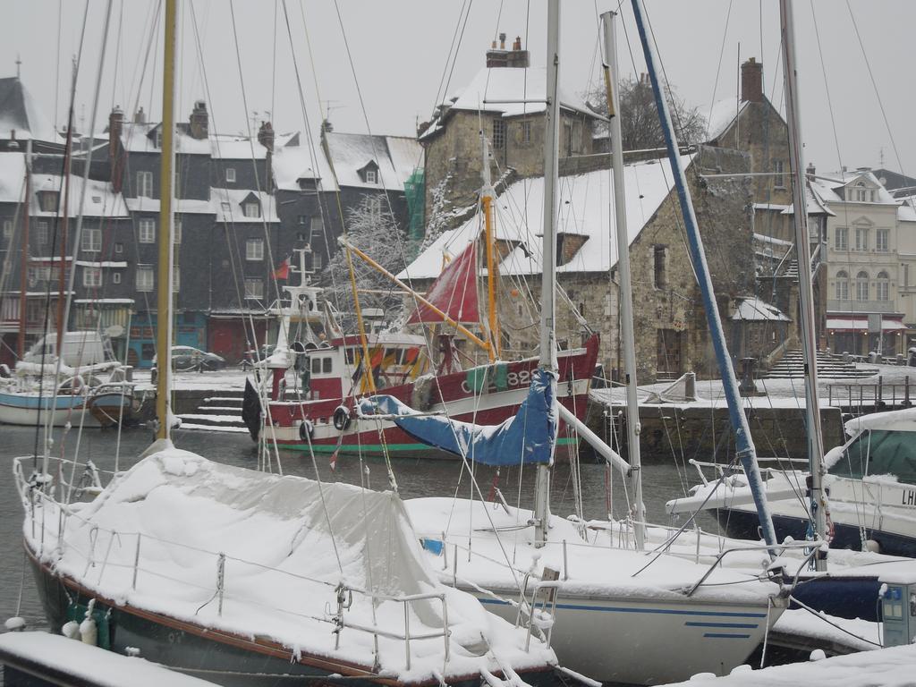 Appartement Du Port De Honfleur Exterior foto